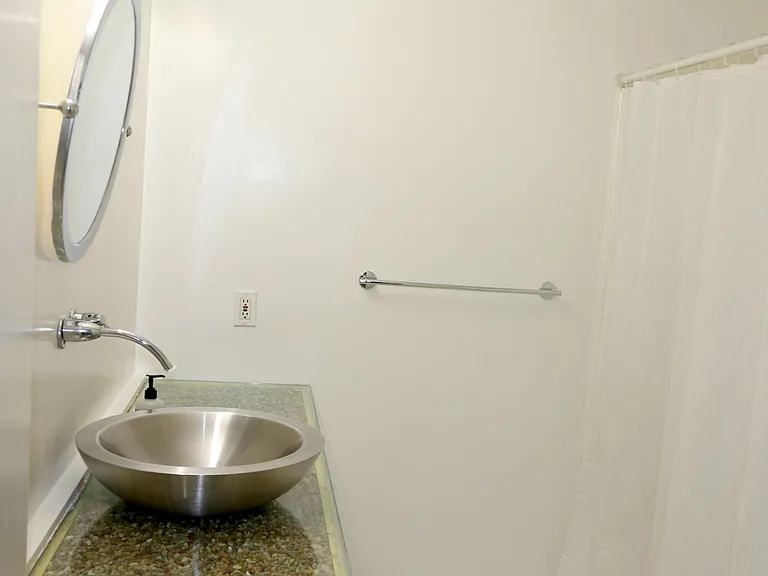 Bathrm off 2nd Bedroom