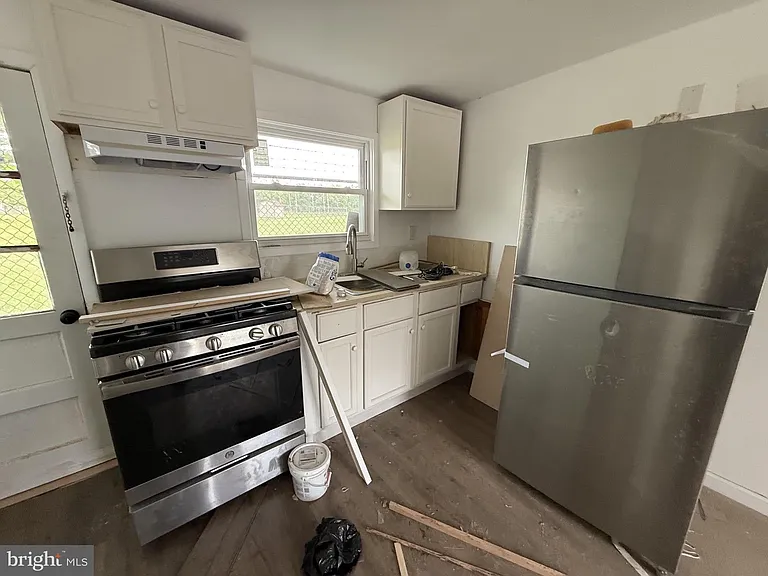 124 E Main St #2 — Photo 8