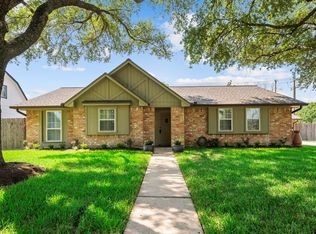 9602 Beverlyhill St, Houston, TX 77063