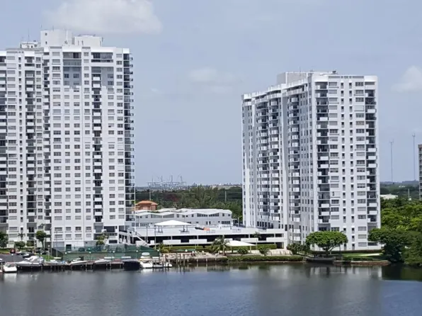 2759 NE 183rd St #6, North Miami Beach, FL 33160