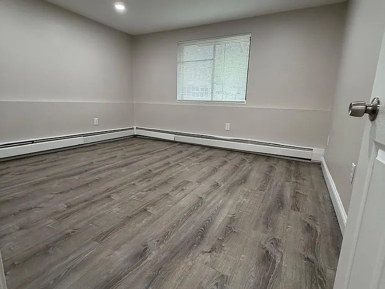 169 Aiken Ave #8 — Photo 9