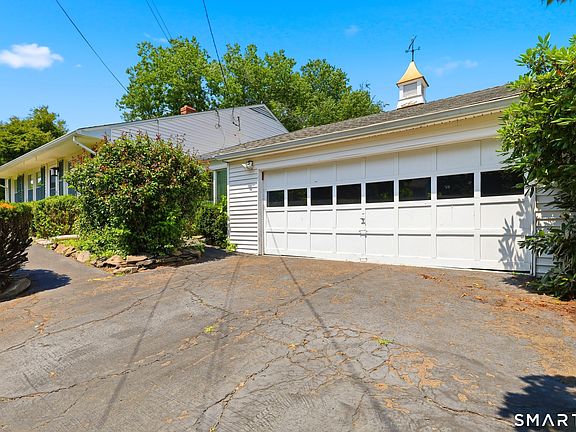 3rd image of 110 Ruby Lane