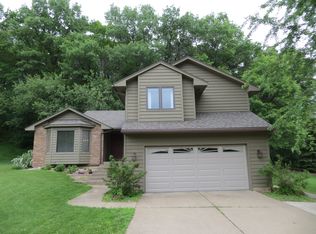 2613 Yorktown Ct, Eau Claire, WI 54703