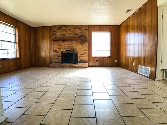 2nd image of 7051 Crosstimbers Ln