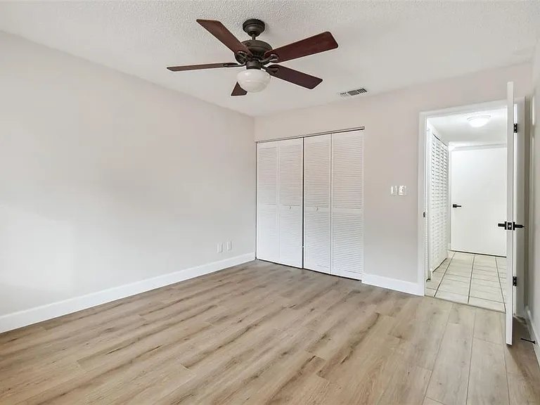 4800 Brittany Dr S #102 — Photo 36