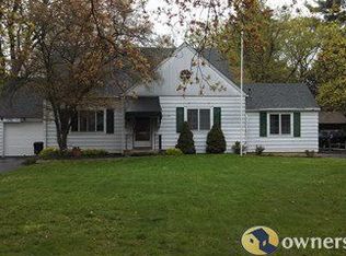306 W South St, Worthington, OH 43085