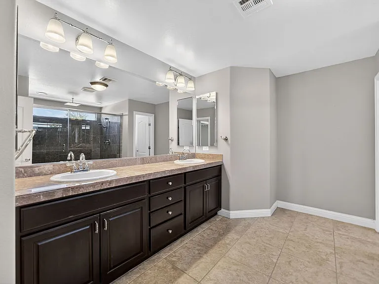 9610 Twin Rivers Ct — Photo 27
