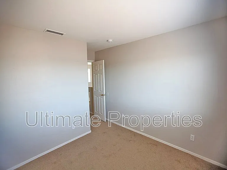 12511 N 121st Dr — Photo 16