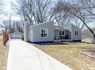 912 4th St SW, Altoona, IA 50009