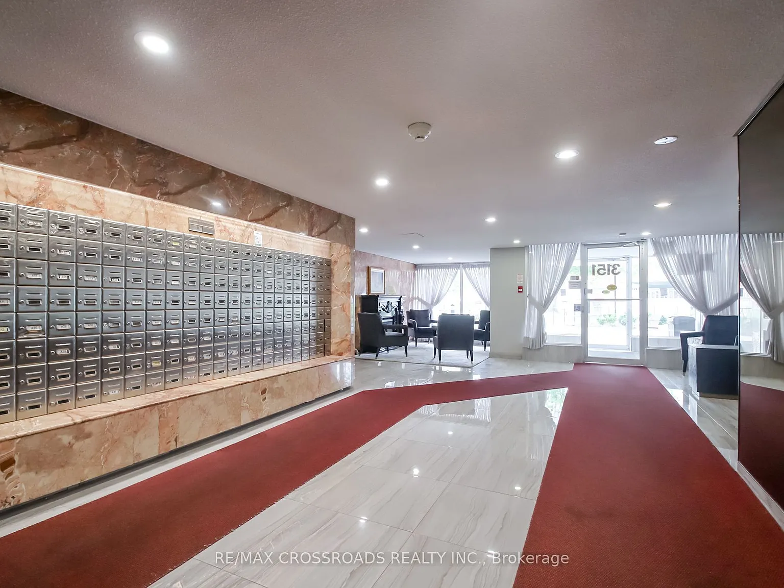 3 bed, $3,300 — Photo 4