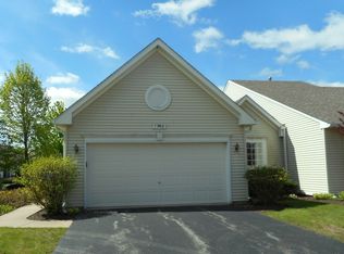 1388 Chestnut Cir, Yorkville, IL 60560