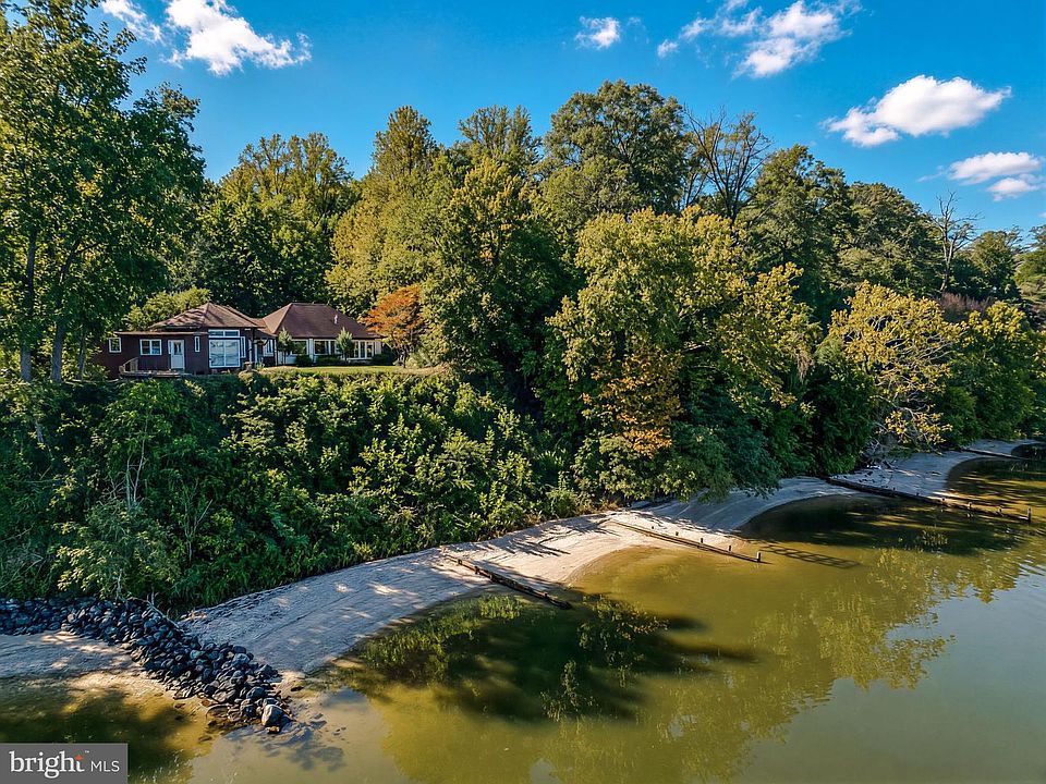 1st image of 43816 Raspberry Ln