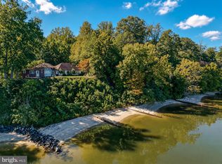43816 Raspberry Ln, Hollywood, MD 20636