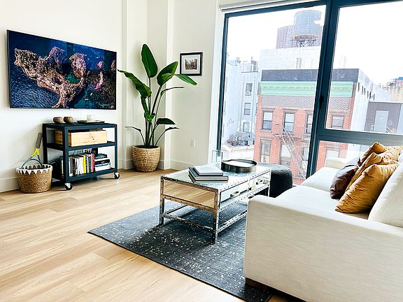4th image of 282 Grand St APT 302