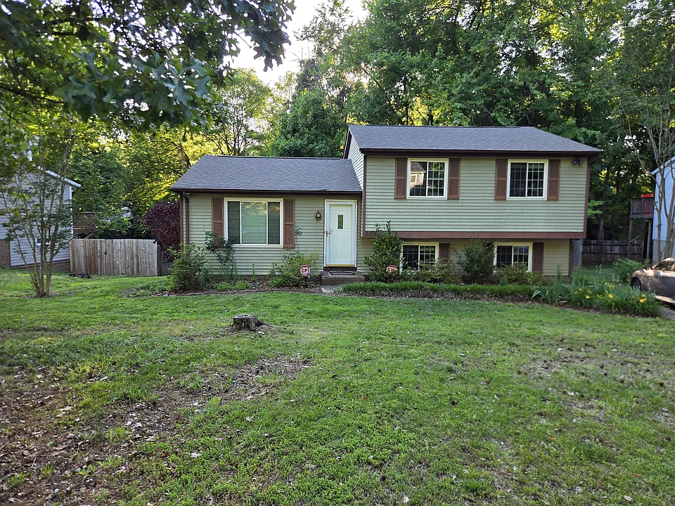 1216 Ogden Pl