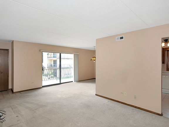 3rd image of 17940 Royal Oak Ct APT 2W