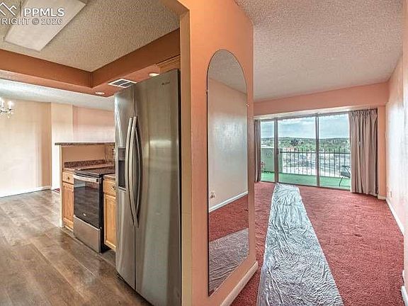 4th image of 411 Lakewood Cir APT B1112