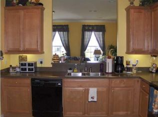 214 Hemingway Cir, Summerville, SC 29483