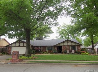 2415 Chapel Hill Ct, Bartlesville, OK 74006