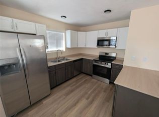 300 Geraldine Loop SE APT A, Rio Rancho, NM 87124