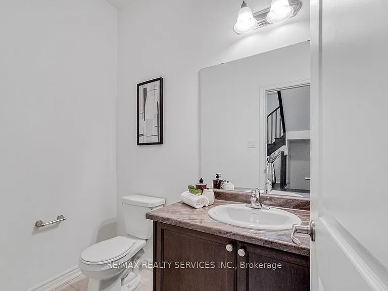 9 Copeman Ave — Photo 19
