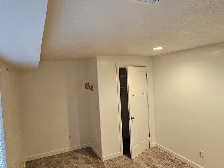 629 W Life Dr — Photo 10