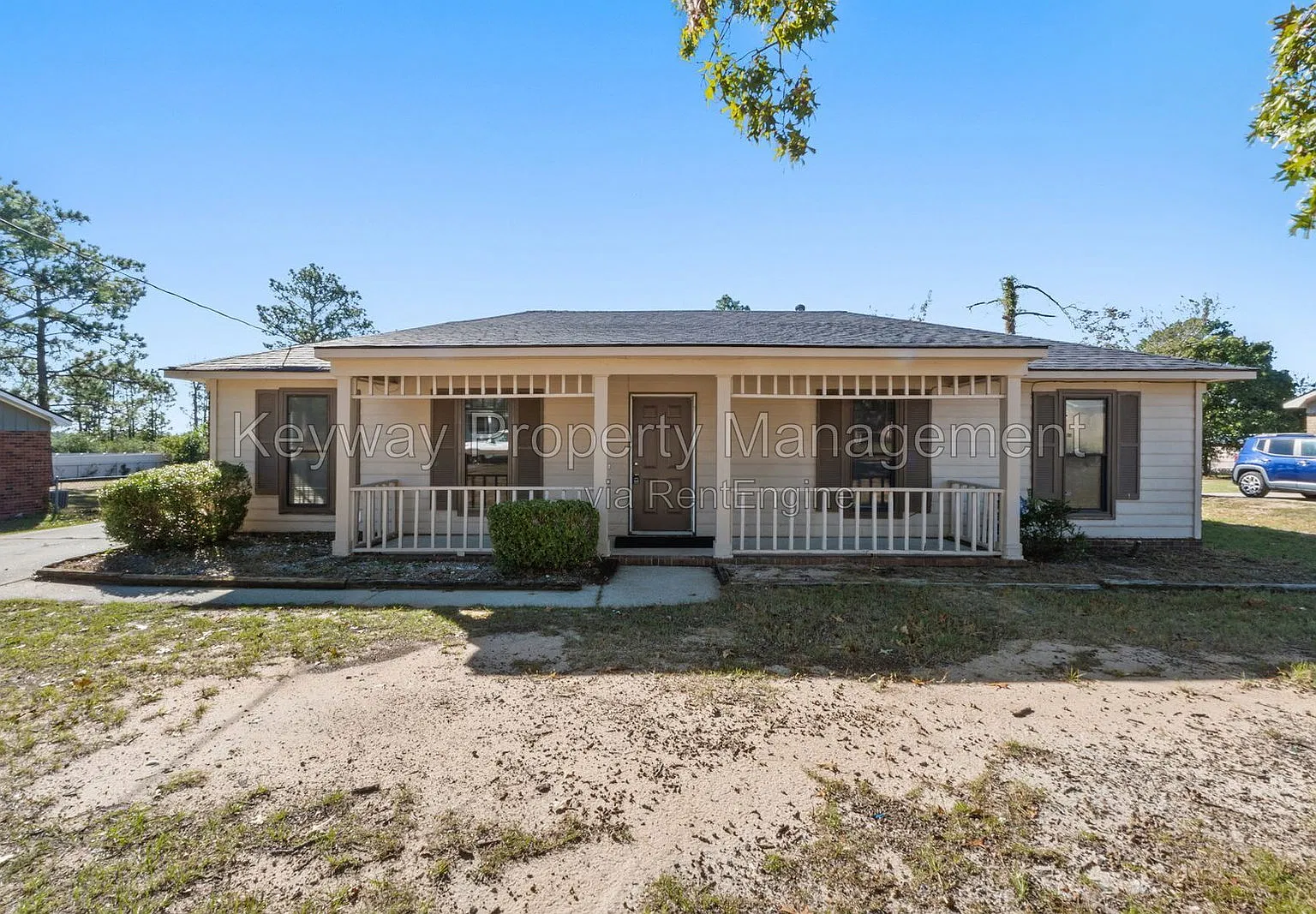 3 bed, 2.0 bath, 1439 sqft, $1,400 — Photo 1