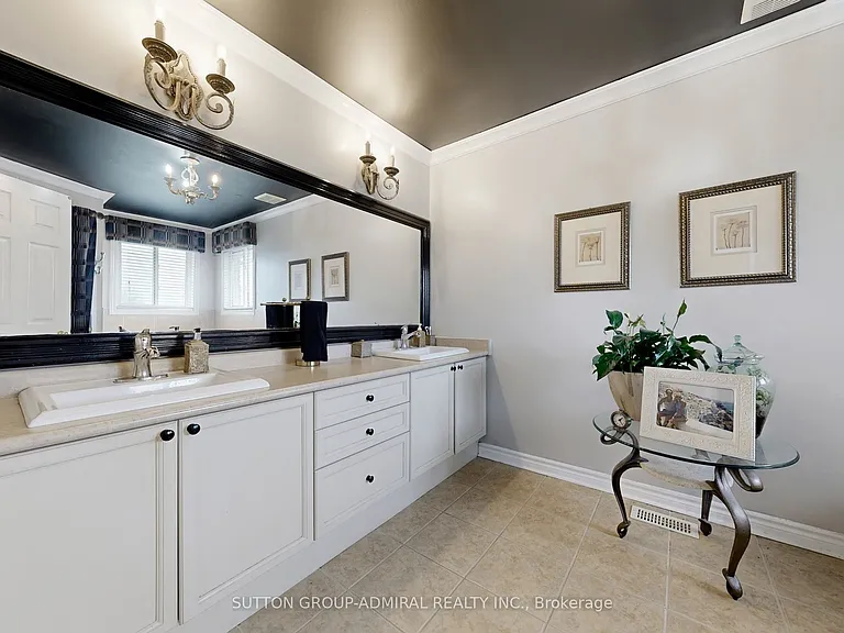 32 Stephanie Ln #UPPER — Photo 28