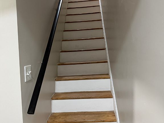 5th image of 617 Glenwood Ave #1A
