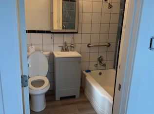 1019 Lochbrae Rd APT A, Sacramento, CA 95815