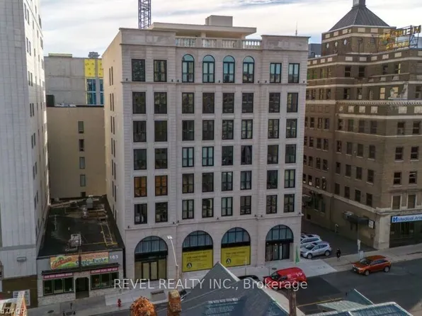 169 James St S #801, Hamilton, ON L8P 3A3