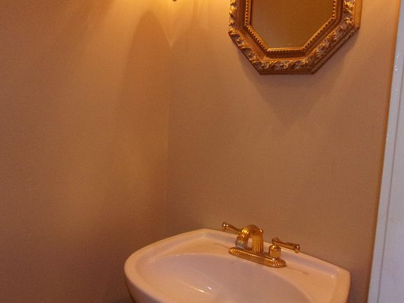 5th image of 124 Ambiance Cir