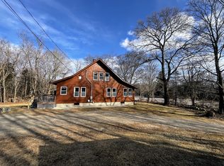 1495 Ten Rod Rd APT 1, North Kingstown, RI 02852