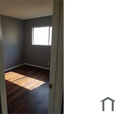 14837 Delano St #7 — Photo 9