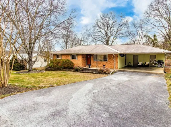 1370 Polaris Dr, Hixson, TN 37343