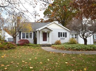 78 Valley Crest Rd, Rochester, NY 14616