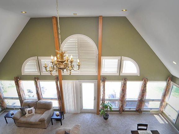 2nd image of 118 Bass Ct