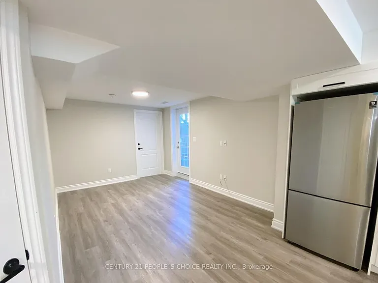922 Silverthorn Mill Ave #BASEMENT — Photo 11