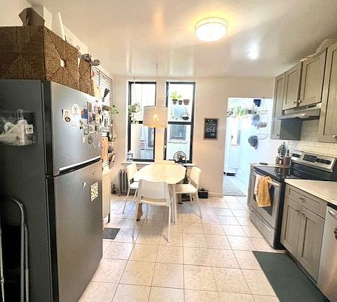 3rd image of 25-77 44th St #2R