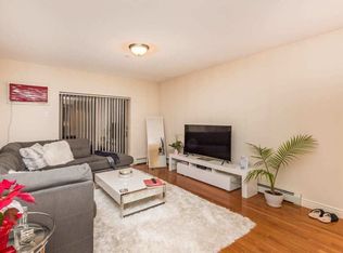 2825 36th St APT 3F, Astoria, NY 11103