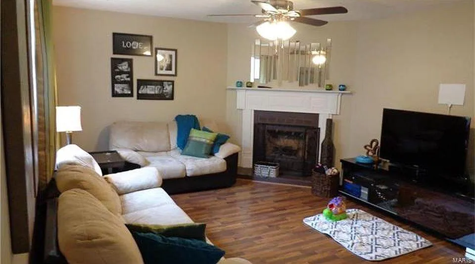 251 Carmel Woods Drive — Photo 4