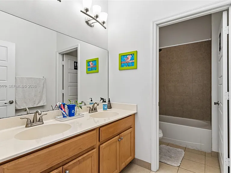 612 NE 193rd St — Photo 33