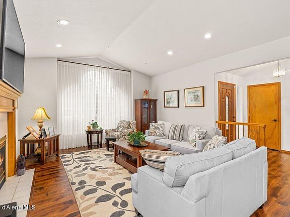 5th image of 1569 E Shadduck Ln
