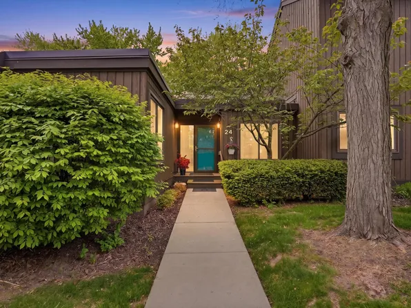 24 Haverhill Ct, Ann Arbor, MI 48105