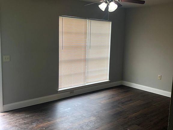 3rd image of 4427 Avenida Prima St