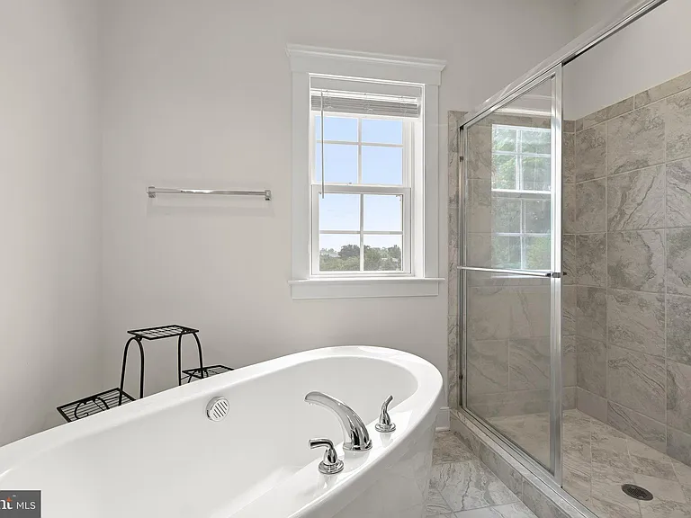 212 Upper Brook Ter — Photo 29