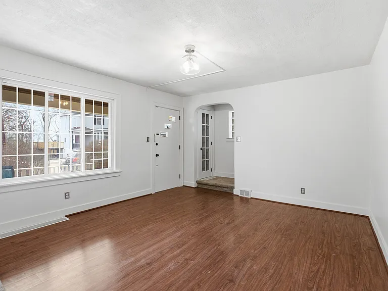 240 Ridgewood Ave — Photo 14