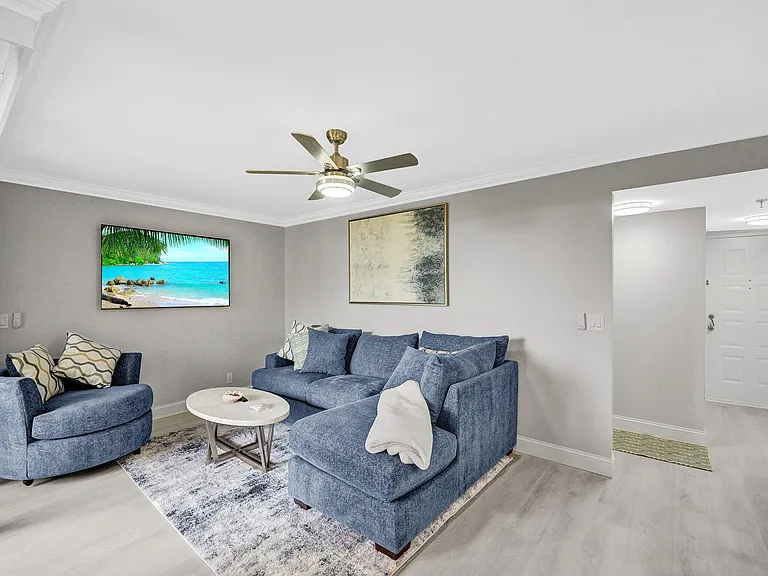 955 Egret Cir #405 — Photo 16
