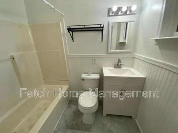 61 Howard Ave APT 1, Lancaster, PA 17602