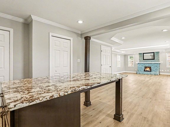4th image of 56 Ironwood Dr